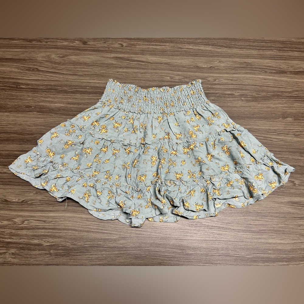 Garage Mini Floral Skirt Size P/S